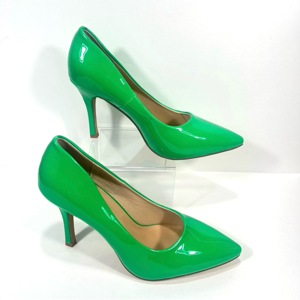 Bella Marie Elegant Vibrant Patent Green Heels Stilettos Pumps size 9